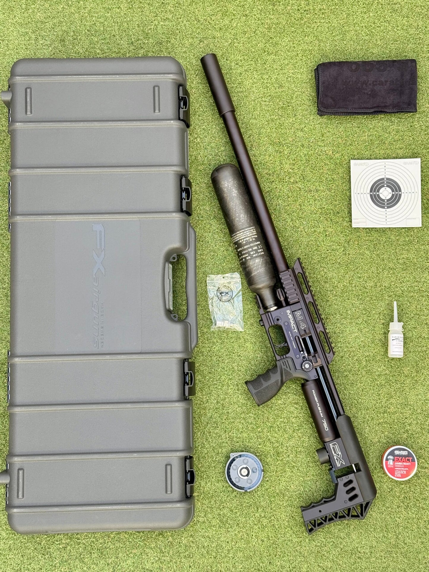 FX Impact M4 Sniper carabina PCP con estuche rígido y accesorios